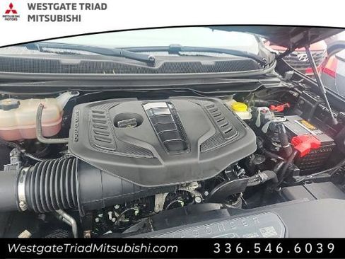 Used 2023 Jeep Wagoneer L Series II image 16