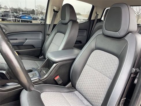 Used 2022 Chevrolet Colorado Z71 image 25