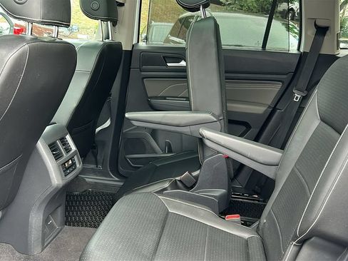 Used 2023 Volkswagen Atlas SEL AWD/4WD image 20