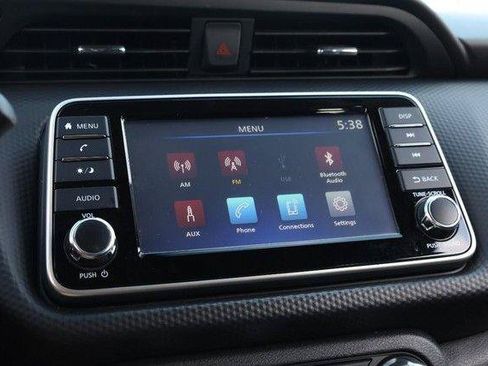 Used 2022 Nissan Kicks S FWD image 11