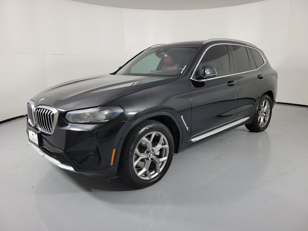 Used 2022 BMW X3 sDrive30i w/ Convenience Package RWD image 3