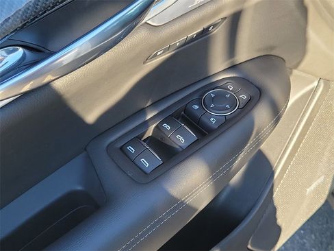 Used 2025 Cadillac XT6 Sport w/ Technology Package image 23