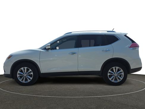 Used 2016 Nissan Rogue SV w/ SV Premium Package AWD/4WD image 2