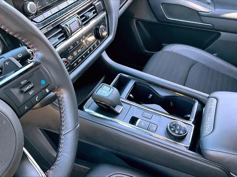 Certified 2023 Nissan Pathfinder Rock Creek image 15