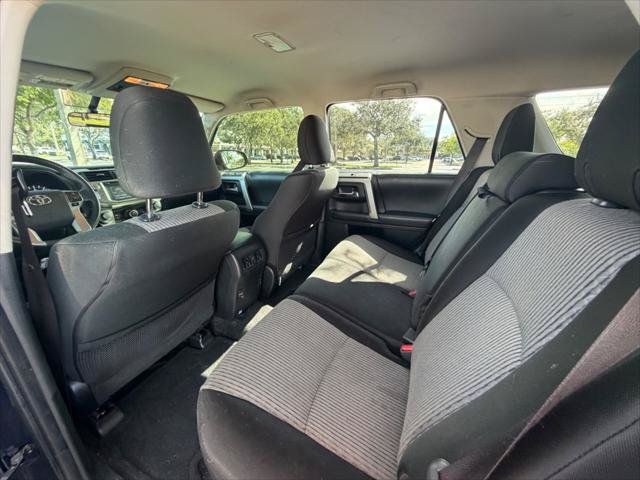 Used 2019 Toyota 4Runner SR5 AWD/4WD image 17