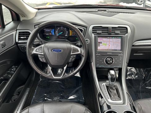 Used 2013 Ford Fusion Titanium w/ Titanium Driver Assist Pkg image 30