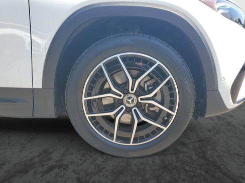 Used 2023 Mercedes-Benz EQB 300 4MATIC image 6