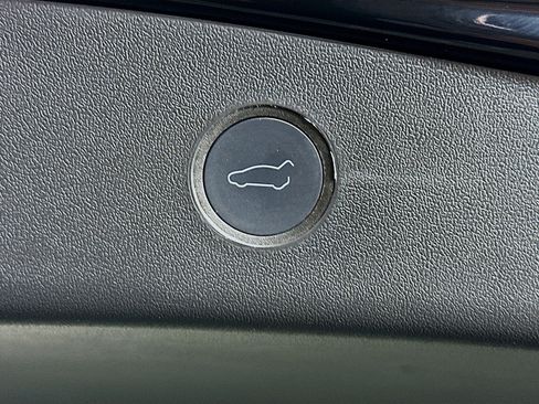 Used 2022 Tesla Model 3 image 27