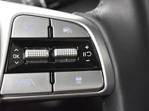 Certified 2025 Kia Telluride S image 28