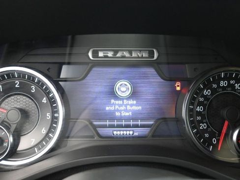 Used 2021 RAM 1500 Big Horn RWD image 11