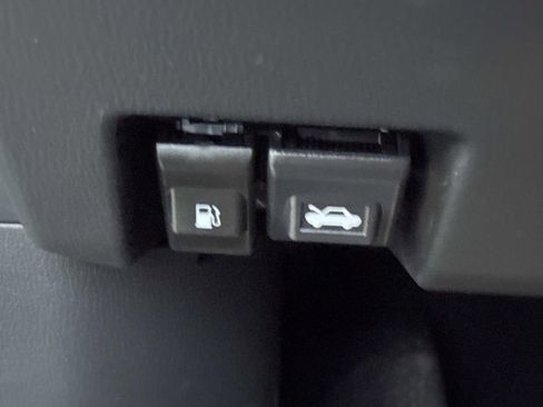 Certified 2025 MAZDA CX-5 Signature image 47