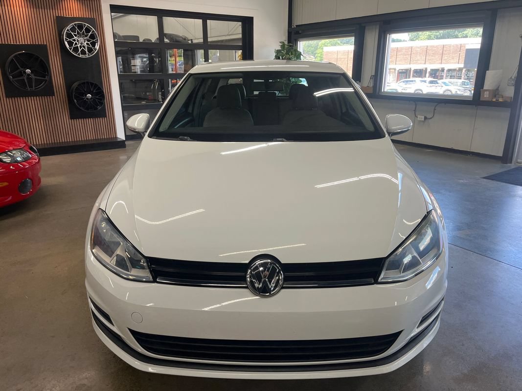 Used 2015 Volkswagen Golf S FWD image 21