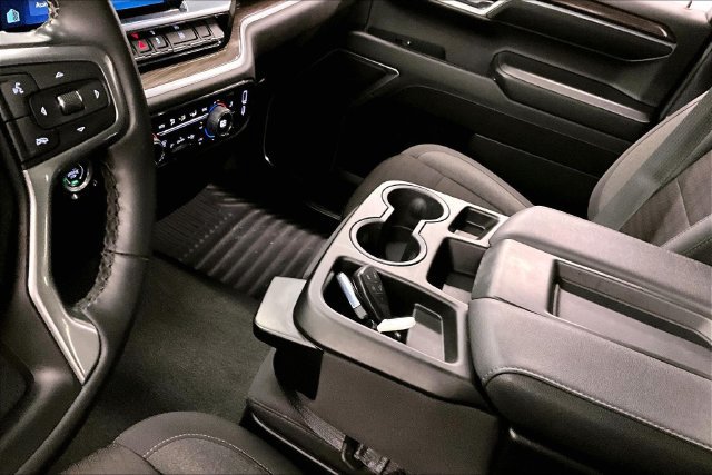 Used 2024 Chevrolet Silverado 1500 LT AWD/4WD image 18