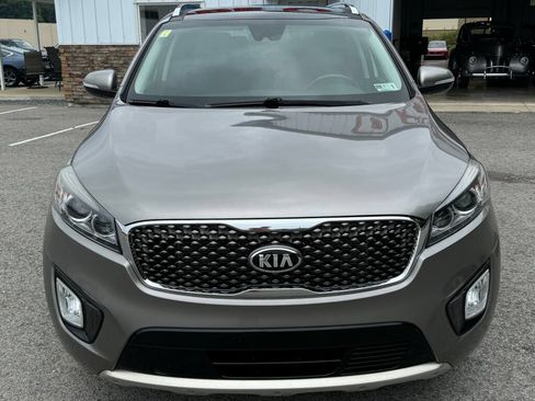Used 2017 Kia Sorento SX AWD/4WD image 2