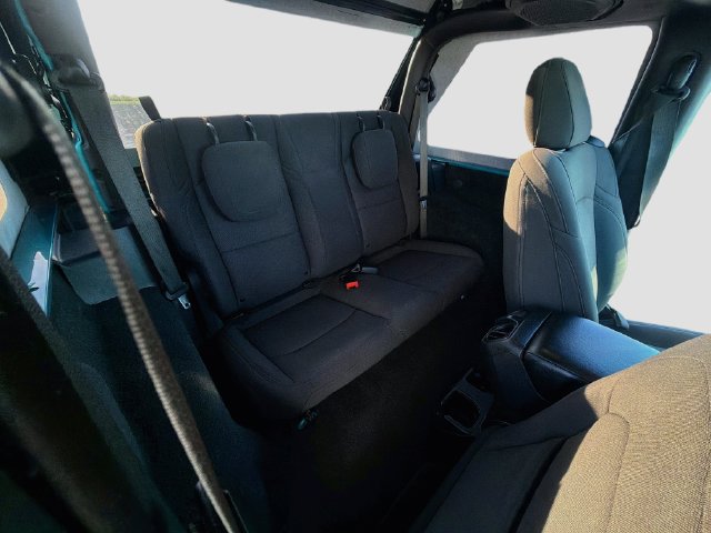 Used 2019 Jeep Wrangler Sport AWD/4WD image 28