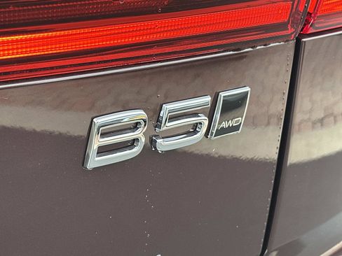 New 2026 Volvo XC60 B5 Plus w/ Climate Package PRO image 22