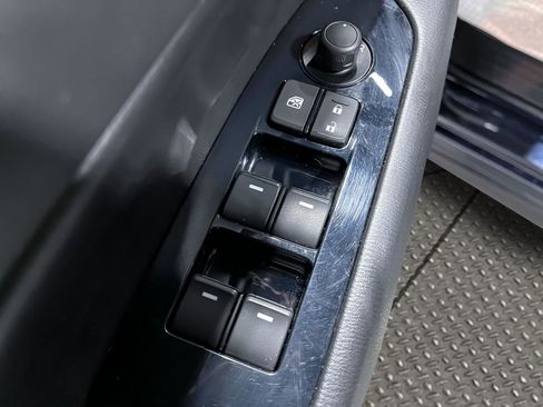 Used 2018 MAZDA CX-5 Touring w/ Preferred Equipment Package image 12