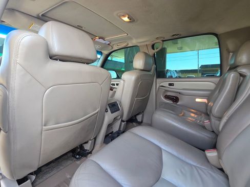 Used 2003 GMC Yukon XL Denali image 19