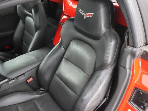Used 2013 Chevrolet Corvette 427 w/ 1SB Preferred Equipment Group RWD image 35