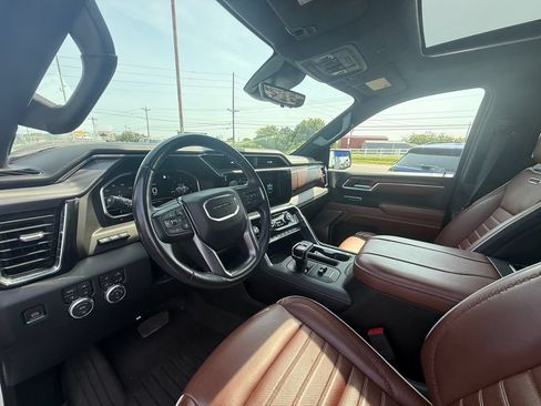 Used 2023 GMC Sierra 1500 Denali Ultimate AWD/4WD image 14