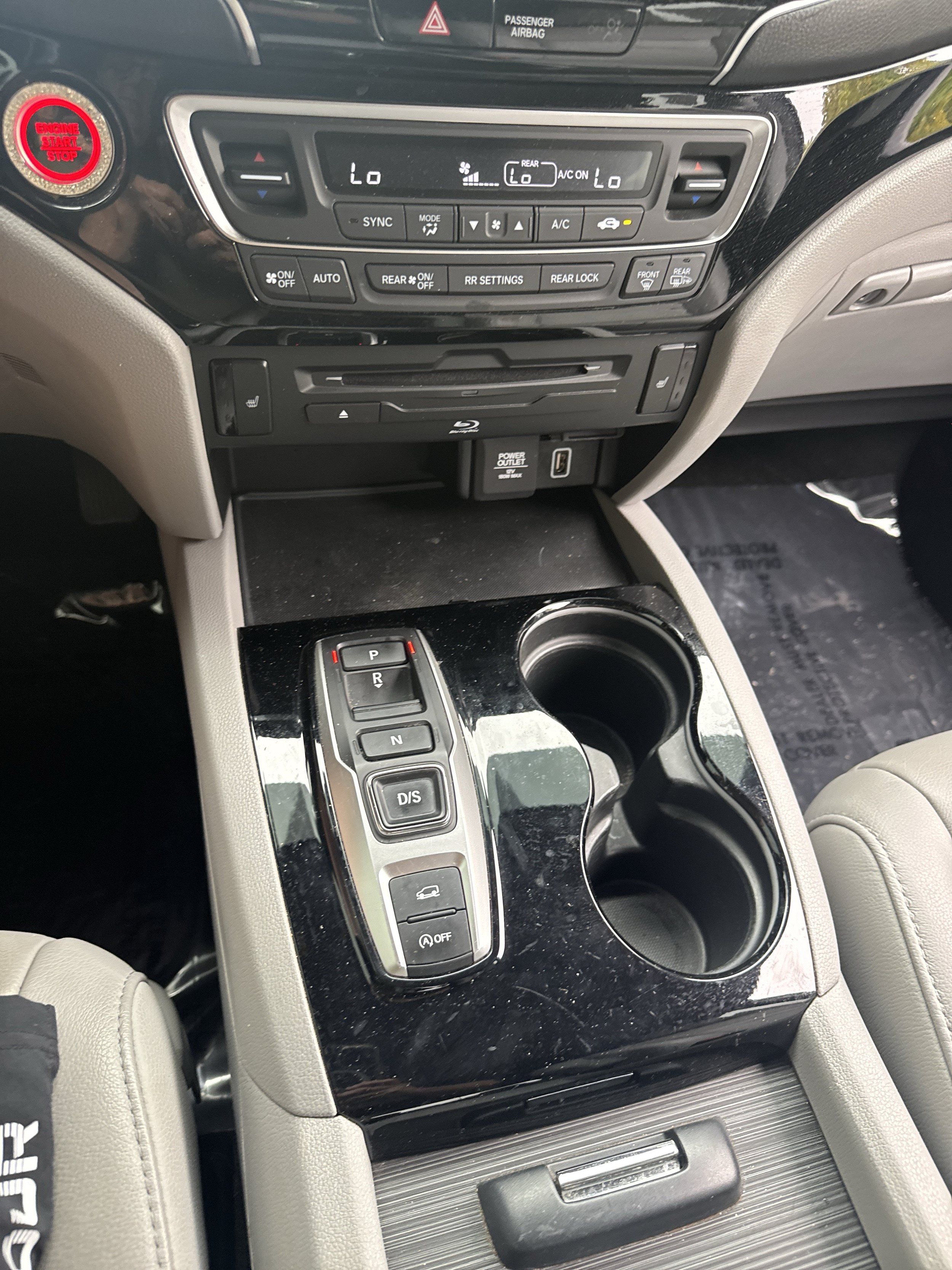 Used 2021 Honda Pilot Touring image 29