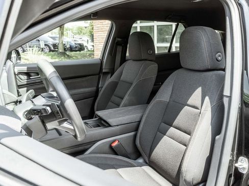 Used 2024 Honda Prologue EX image 6