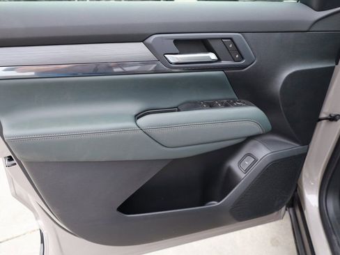 New 2026 GMC Terrain AT4 AWD/4WD image 10
