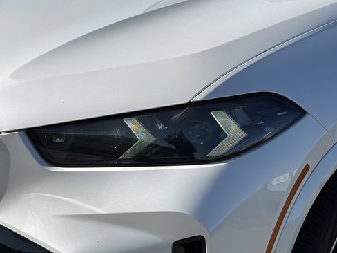 Certified 2025 BMW X5 M60i image 6