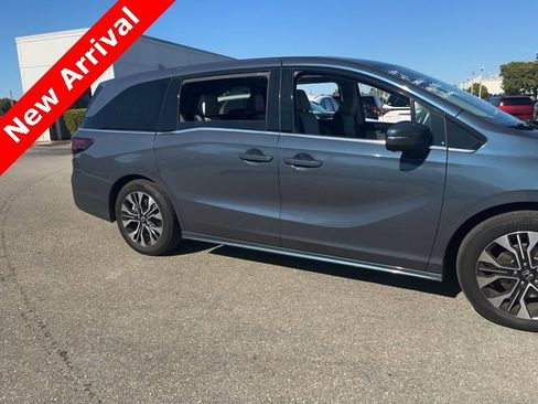 Used 2025 Honda Odyssey Elite image 5