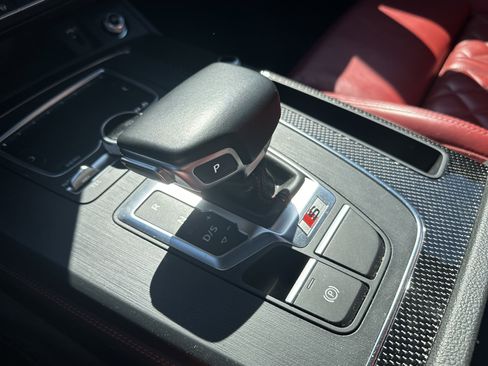 Used 2020 Audi SQ5 Prestige w/ Prestige Package AWD/4WD image 12