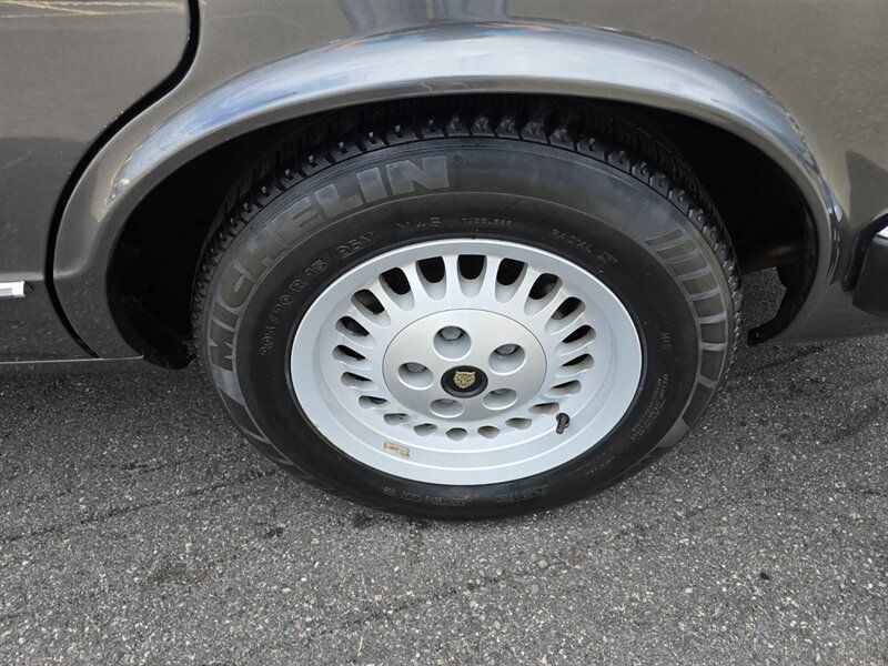 Used 1989 Jaguar XJ6 RWD image 34