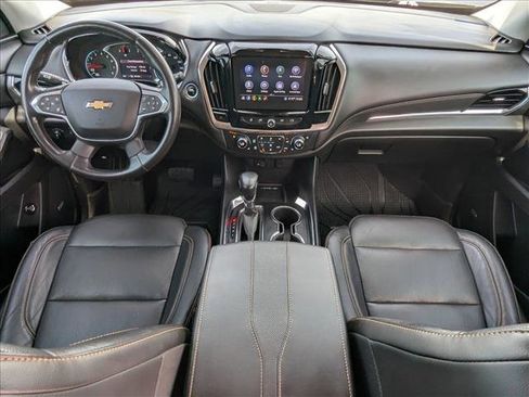 Used 2021 Chevrolet Traverse Premier w/ Redline Edition FWD image 18