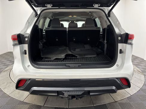 Used 2022 Toyota Highlander Limited AWD/4WD image 21
