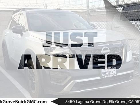 Used 2024 Nissan Pathfinder Rock Creek AWD/4WD image 1
