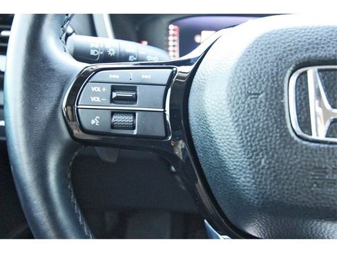 Used 2023 Honda Pilot Elite image 19