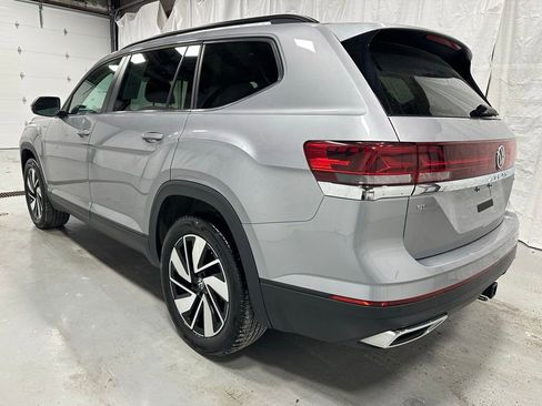 Used 2025 Volkswagen Atlas SE image 5