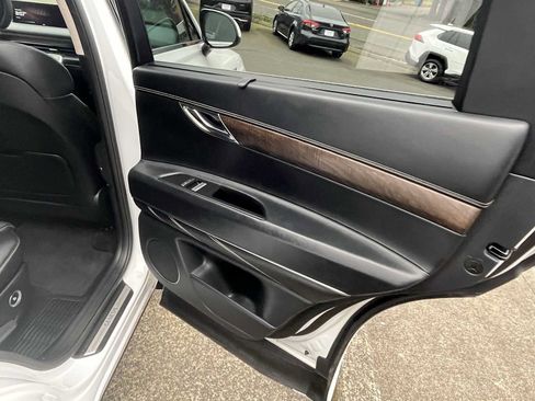 Used 2024 Genesis GV80 3.5T AWD/4WD image 19