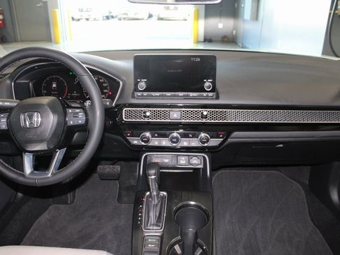 Used 2024 Honda Civic EX-L image 26