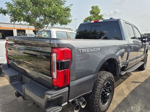 Used 2025 Ford F350 Platinum w/ Tremor Off-Road Package AWD/4WD image 3