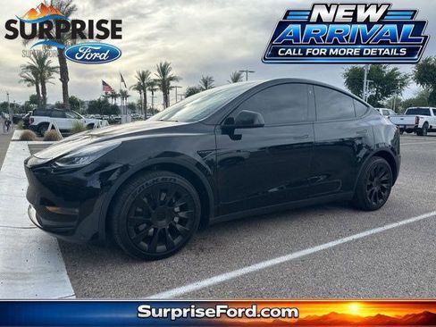 Used 2021 Tesla Model Y Long Range AWD/4WD image 1
