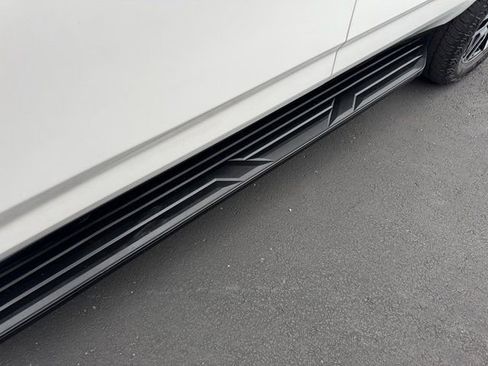 Certified 2024 GMC Yukon AT4 image 25