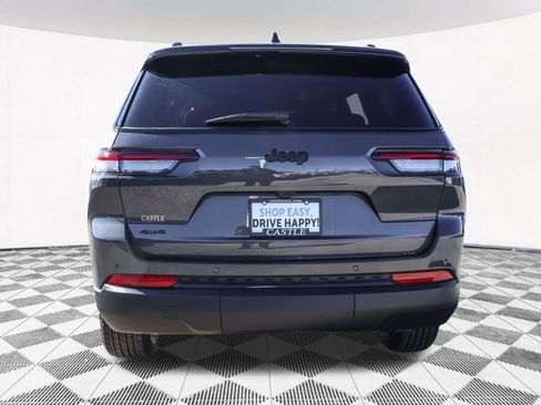 New 2025 Jeep Grand Cherokee L Altitude image 13