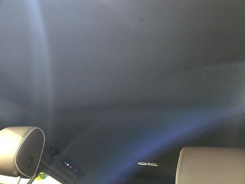 New 2025 Volkswagen ID. Buzz Pro S image 21