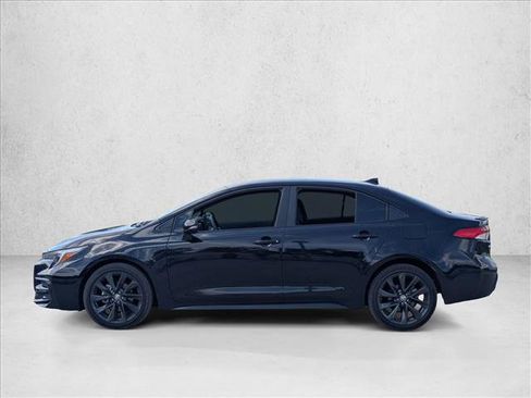 Used 2025 Toyota Corolla SE FWD image 8