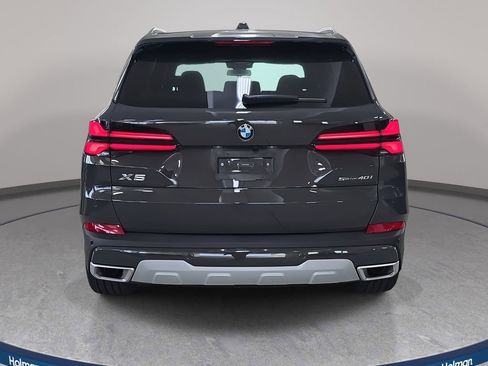 New 2026 BMW X5 sDrive40i image 6