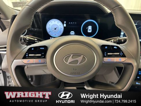 Used 2025 Hyundai Elantra SEL FWD image 20