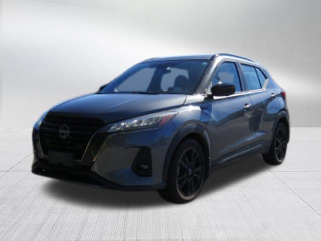 Used 2022 Nissan Kicks SR w/ Premium Package FWD image 7