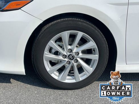 Used 2024 Toyota Camry LE image 11