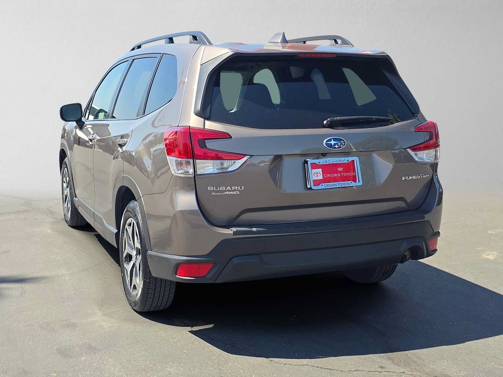 Used 2023 Subaru Forester Premium AWD/4WD image 5