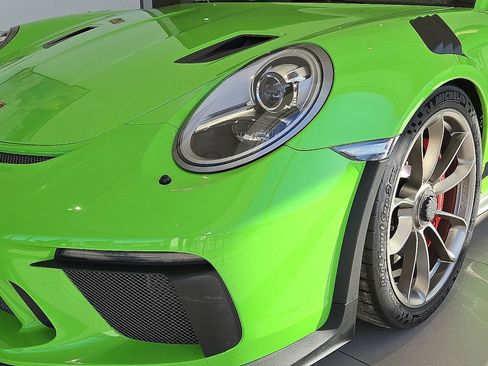 Used 2019 Porsche 911 GT3 RS image 9